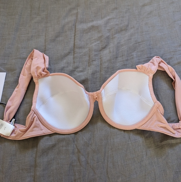 WeWoreWhat Ruched Claudia Cheeky High Leg Set - Picture 4 of 7